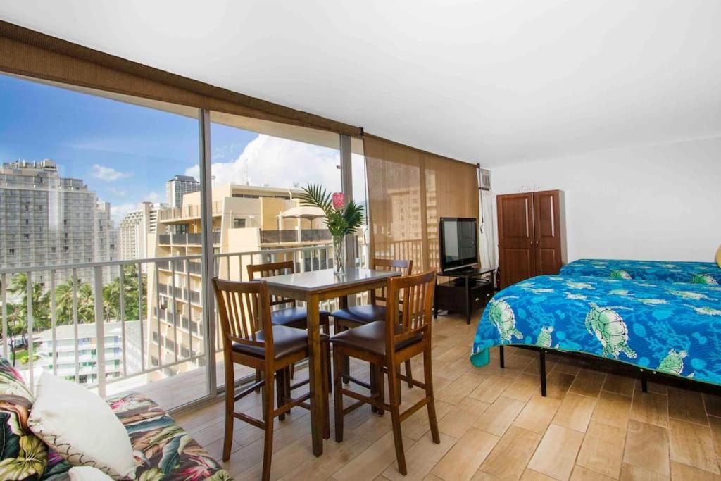 Pacific Monarch Honolulu Quarto foto